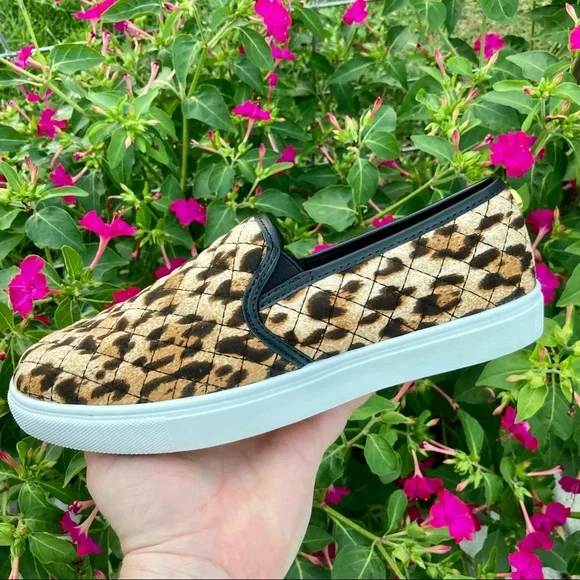 Women’s Sz 6 Leopard Slip-On Sneakers NWOB Steve Madden Shoes Animal Print - Picture 2 of 10